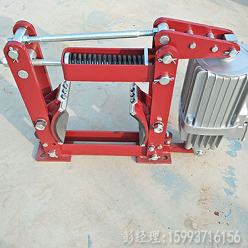 使用行車(chē)制動(dòng)器時(shí)需要注意哪些細(xì)節(jié)